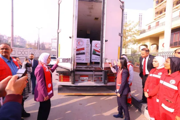 أول قافلة مساعدات برية مصرية إلى السودان