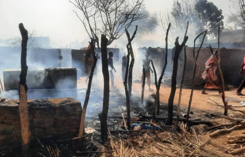 حريق بمخيم نازحين شمال دارفور يشرد 34 أسرة.. ويونيسف تحذر من وضع مزرٍ – اون سودان