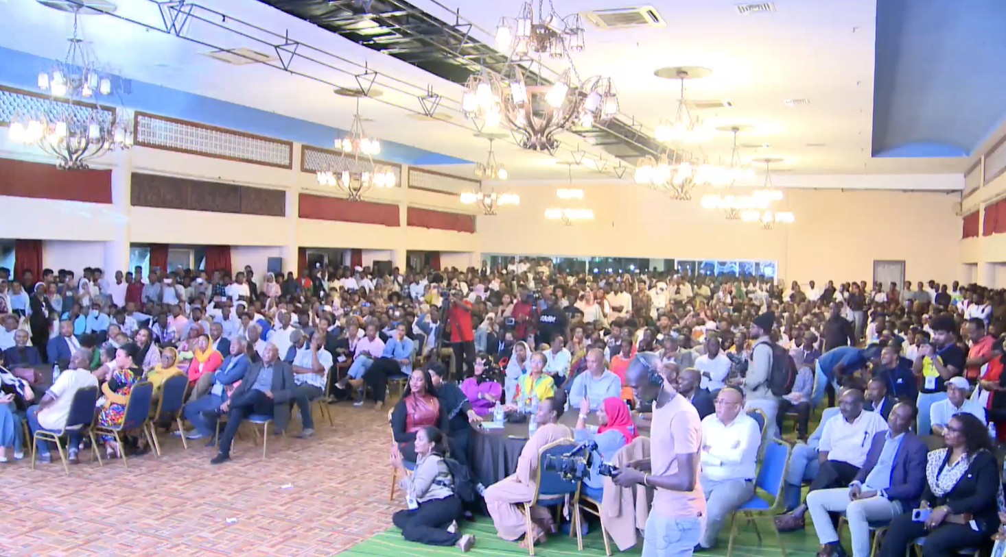 فلنغني للسلام، أزهري محمد علي، نانسي عجاج، أبوبكر سيد أحمد، محمد تروس، فعاليات سودانية، فعاليات السودان، كمبالا، السلام في السودان، وقف الحرب في السودان، فن سوداني، ثقافة سودانية، جالية سودانية، تغطيات الخرطوم، alkhartoum.com، الخرطوم دوت كوم، مبادرات السلام، Sudan events، Sudanese art، Sudanese community، Sudan peace، Sudan culture، Sudan music، Khartoum news، Khartoum events