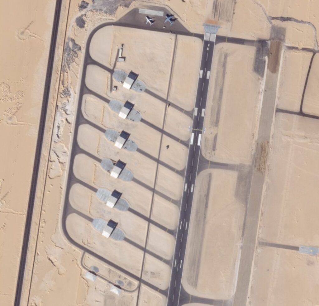 قاعدة جوية مصرية سرّية تدير حرب الطائرات المسيّرة في السودان